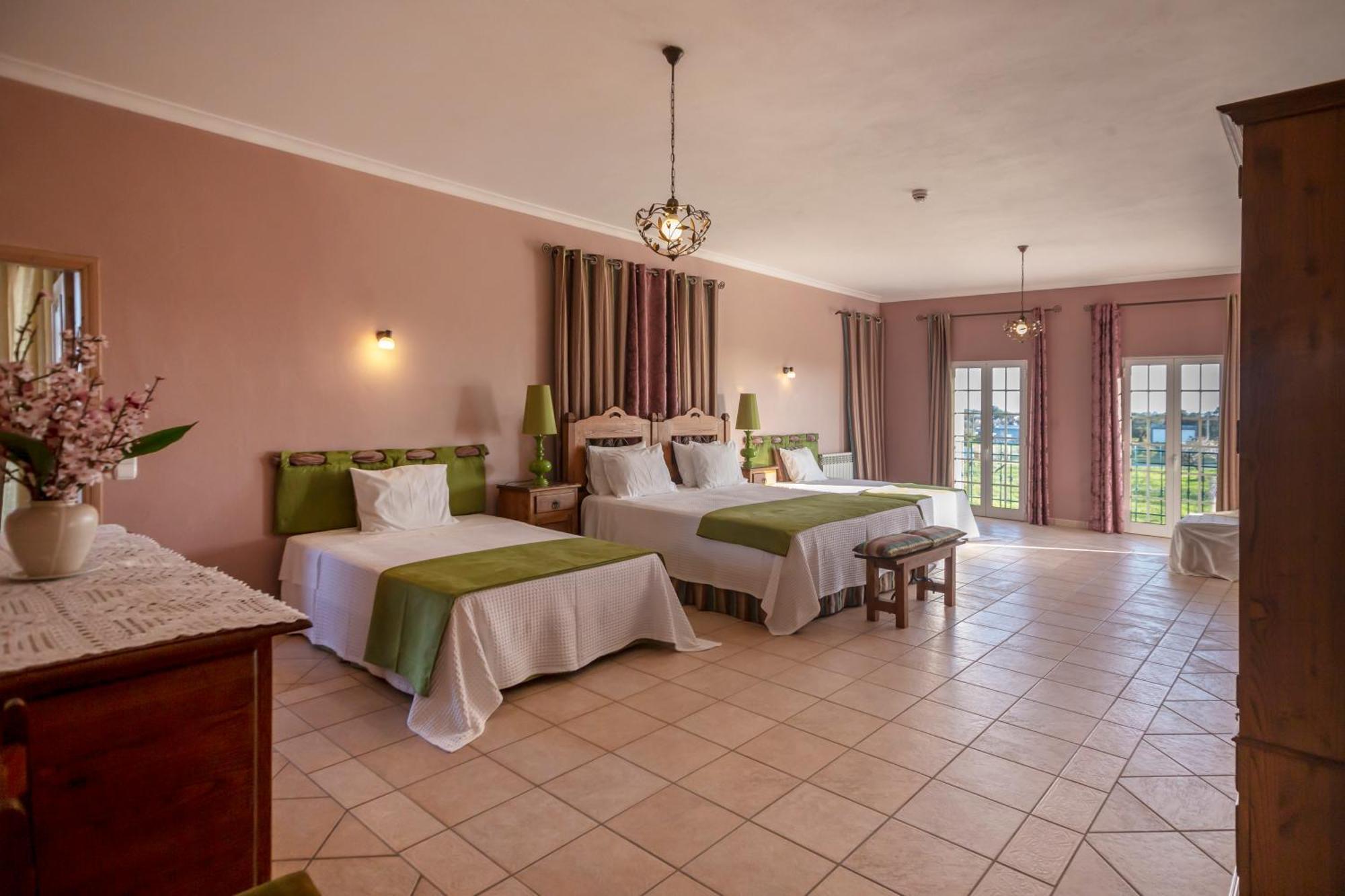 Al Meida Guesthouse 알부페이라 외부 사진