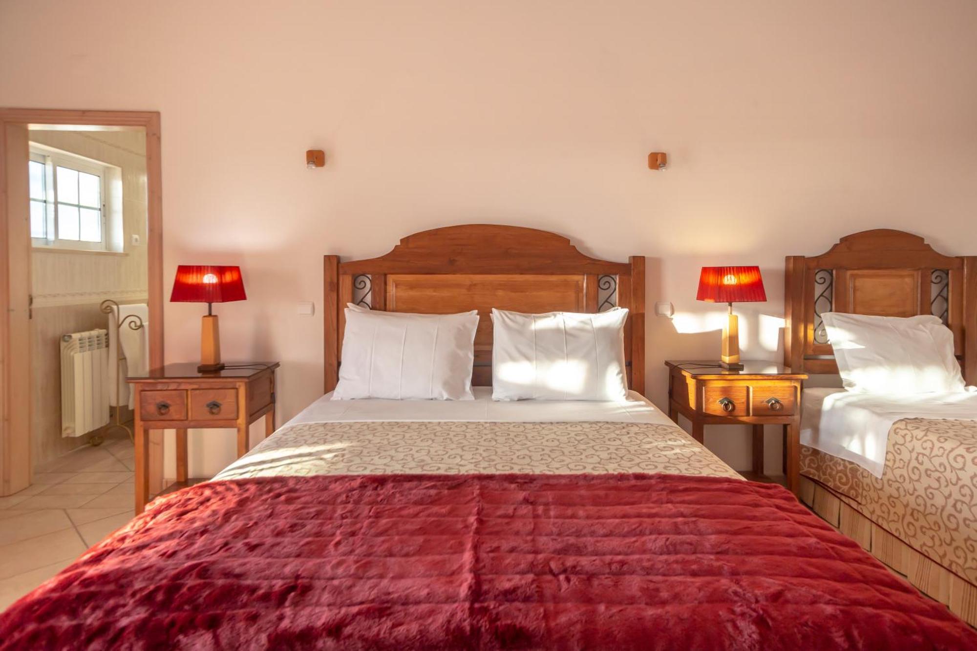 Al Meida Guesthouse 알부페이라 외부 사진