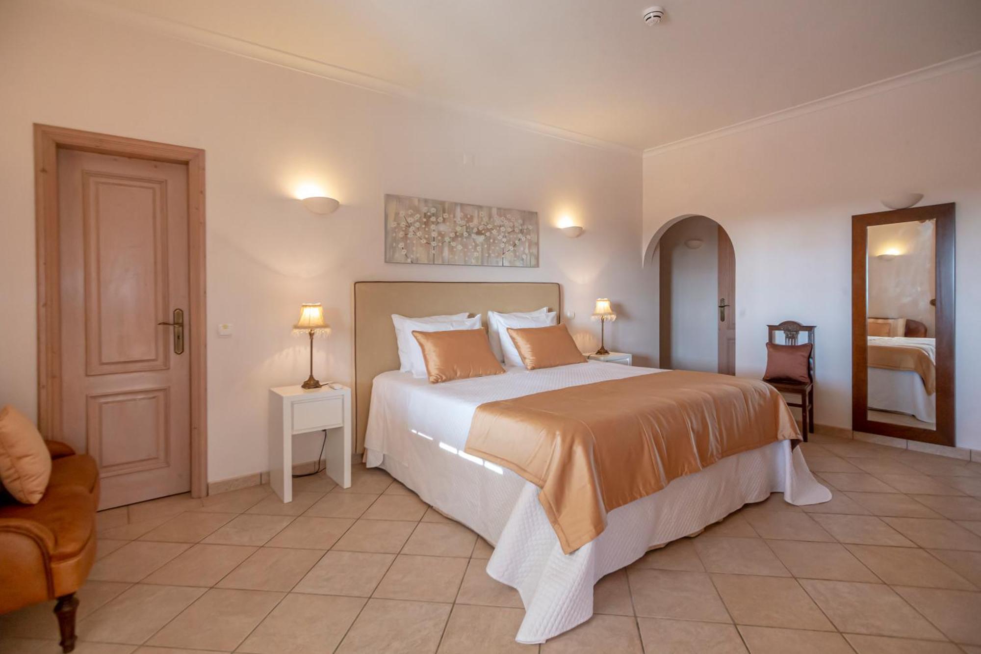 Al Meida Guesthouse 알부페이라 외부 사진