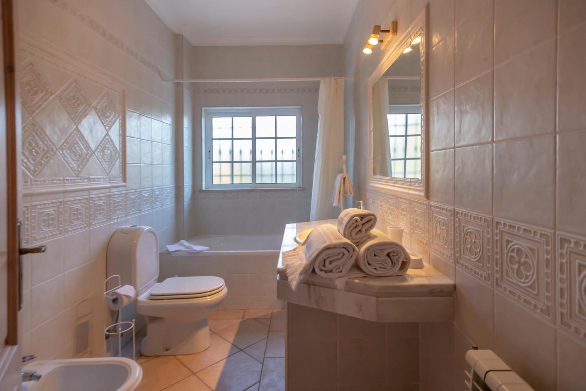Al Meida Guesthouse 알부페이라 외부 사진